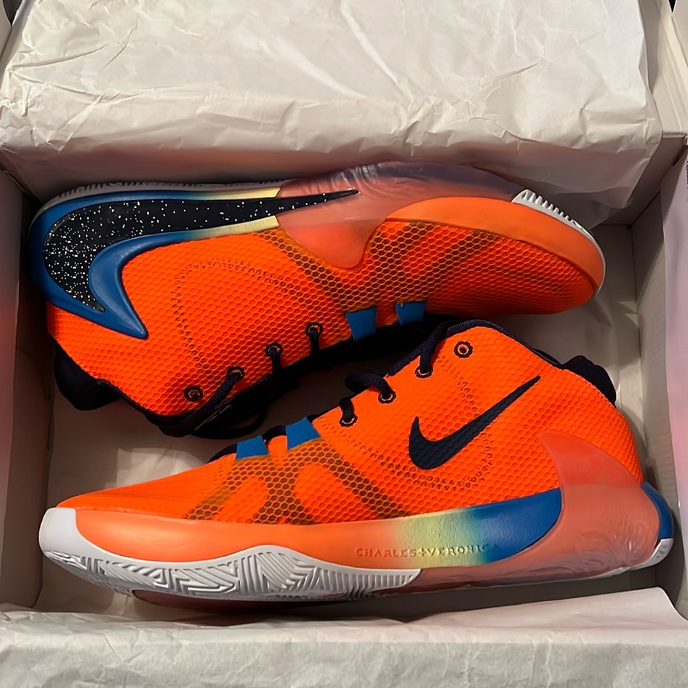Zoom Freak 1 — Antetokounbros —Total Orange /Midnight Navy Size 11